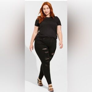 Torrid Premium Black Stretch Sky High Skinny Jeans with Holes. Size 16